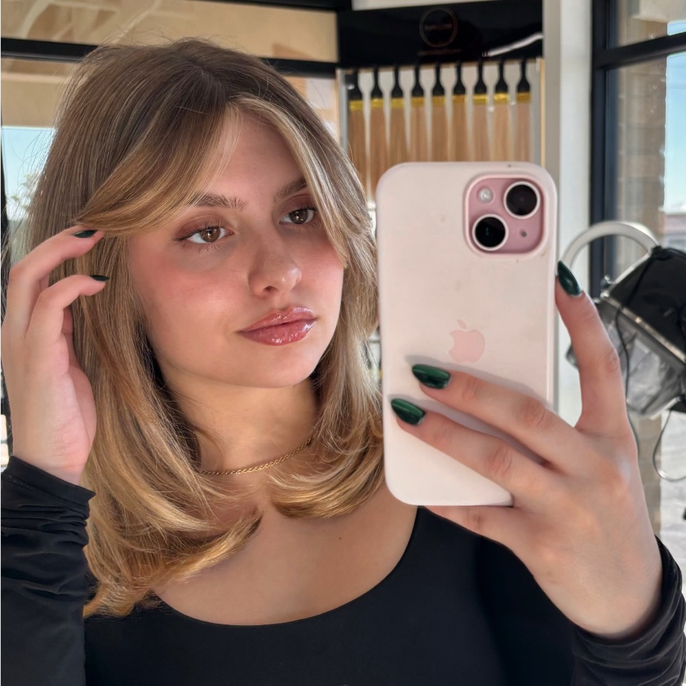 Meet your Posher, Lily